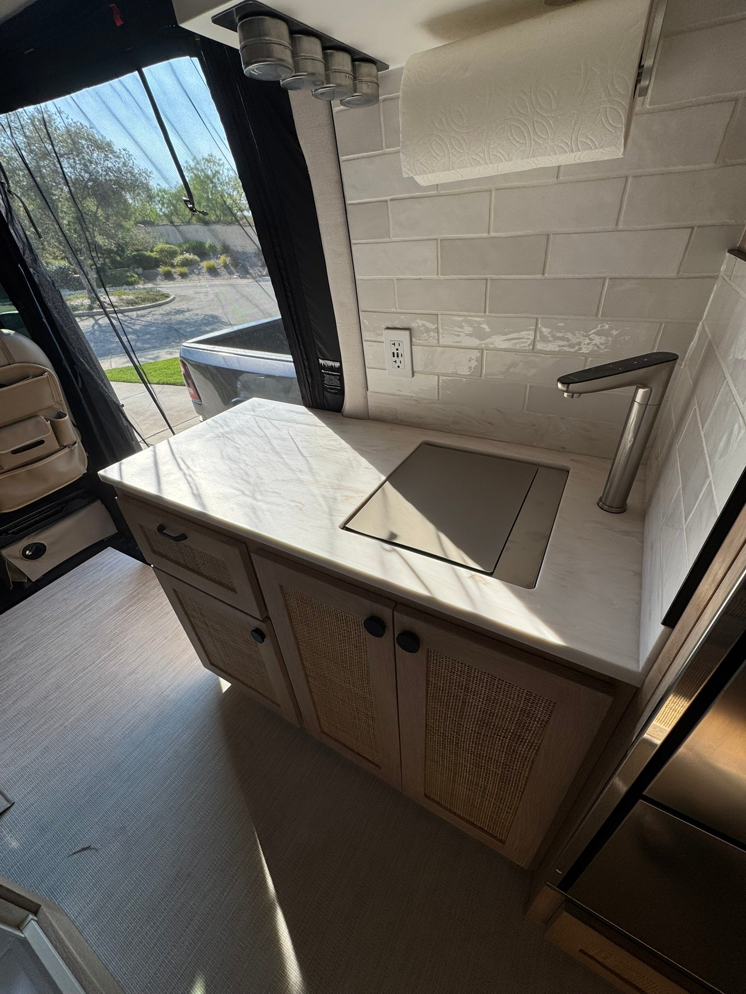 Kitchen sink